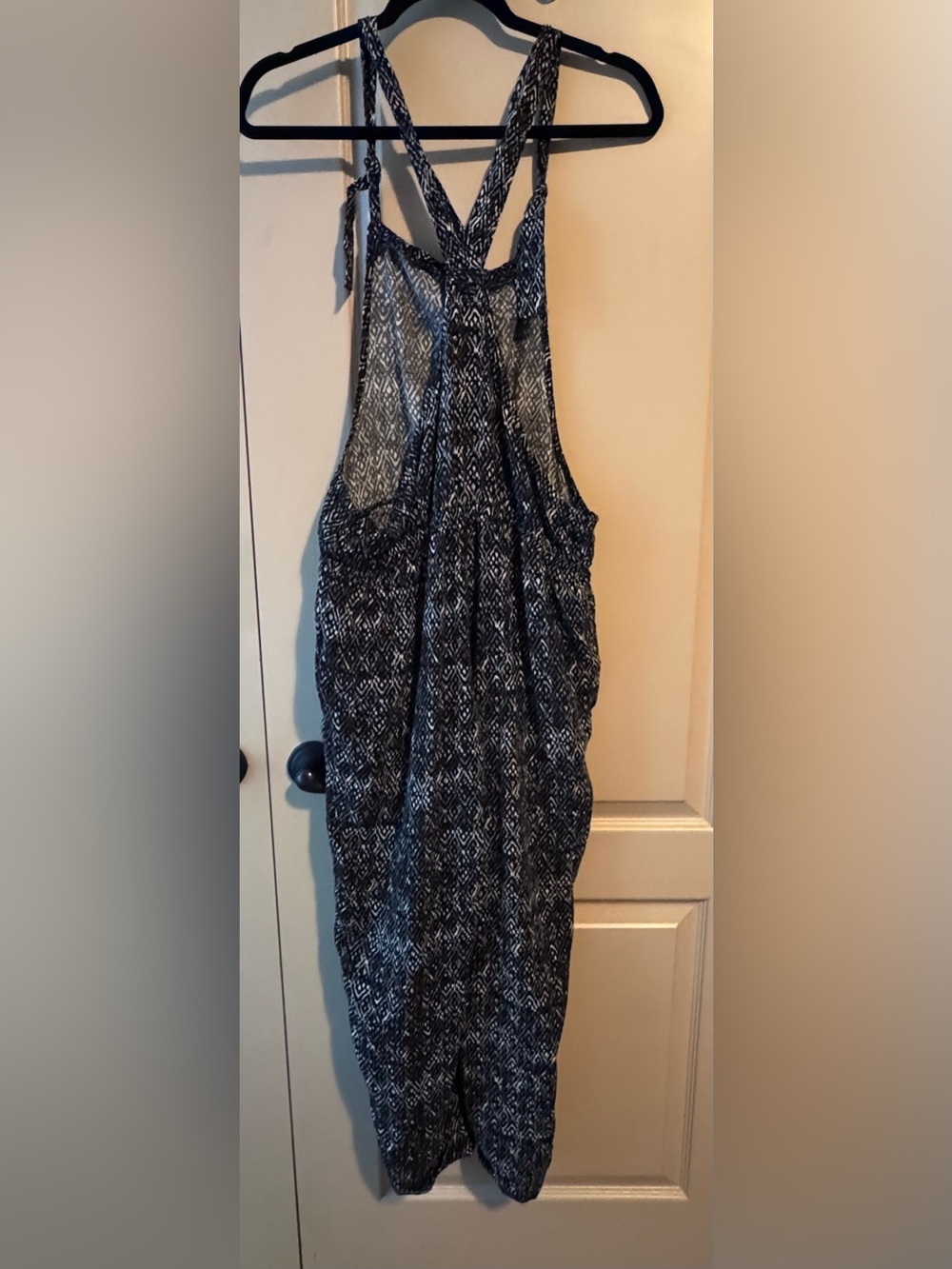 Wet Seal Black and White Geometric Maxi Jumpsuit - Picture 2 of 8